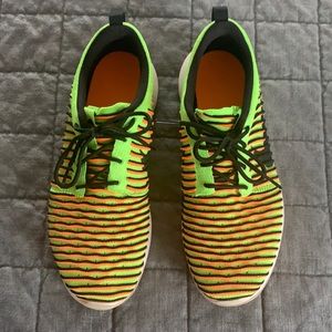 Nike Roshe Tennisshoes